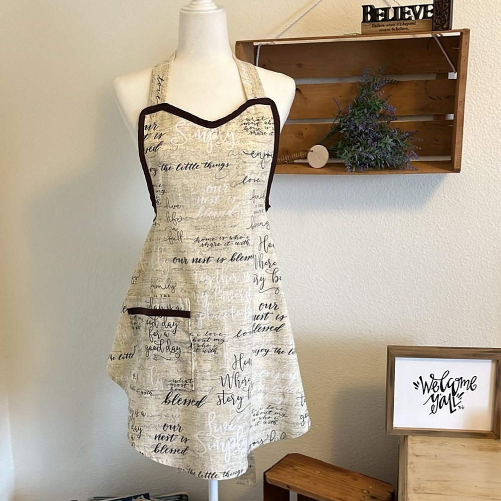 Custom-made Women’s Apron